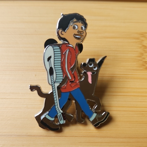 Disney Pin Pixar Coco Miguel N Dante- Large Pin - Picture 1 of 2